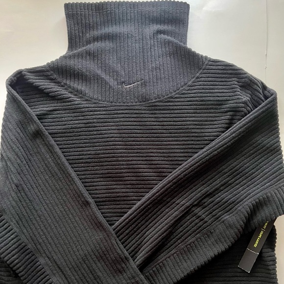 🖤NIKE- “PRO- HYPERWARM” Workout/ Lounge Pants & Top🖤 - Picture 6 of 7